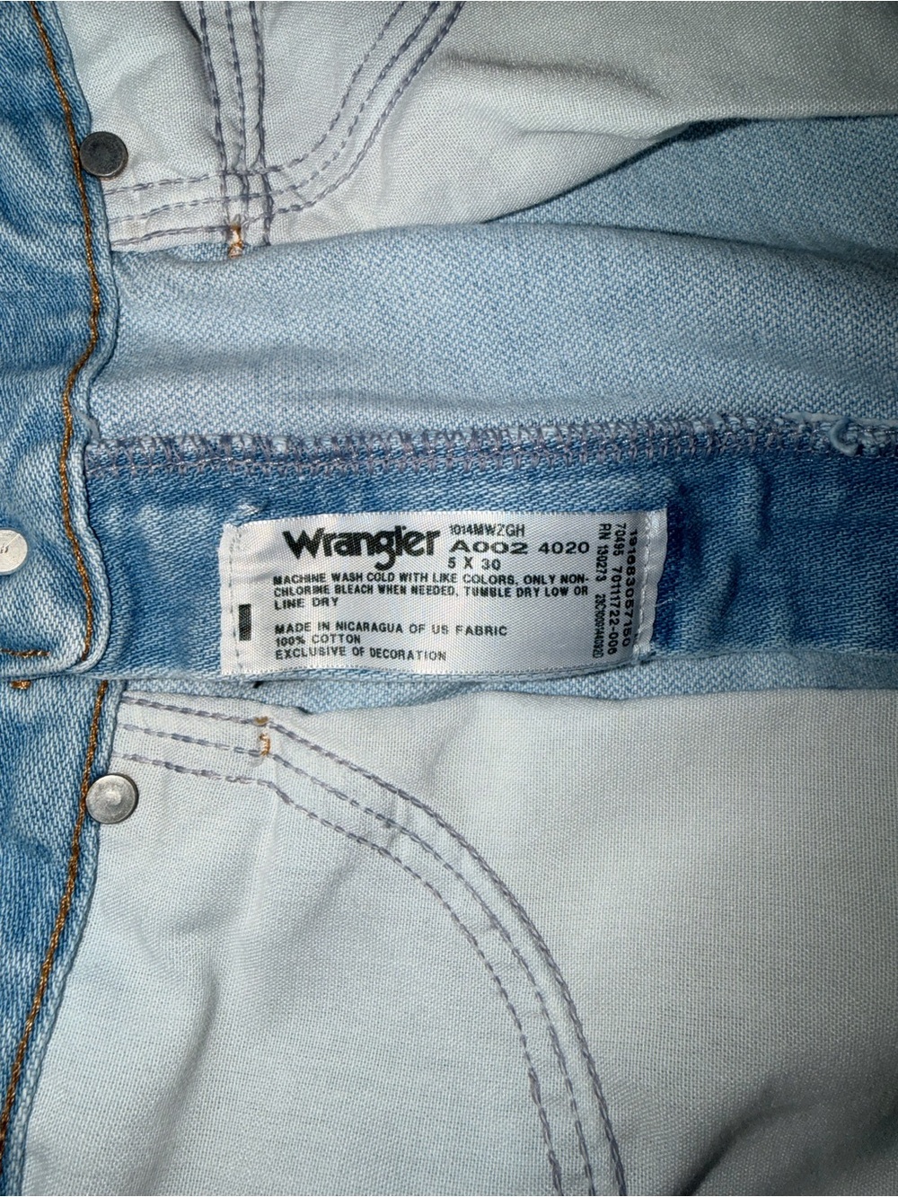 Wrangler Light Wash High Rise Crop Jeans Raw Hem Size 5 - Picture 10 of 10